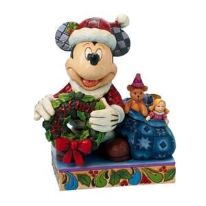 Disney Traditions Jim Shore 4016565 Mickey Santa Holding a Wreath Figurine